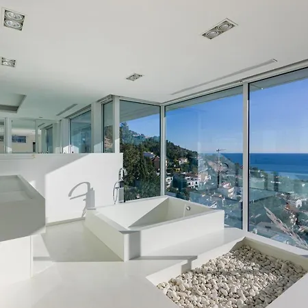 Bianca Amaizing View Design 10 Min Walk From Beaches ヴィラ シッチェス