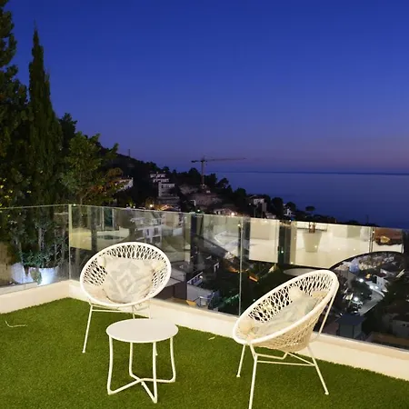 Bianca Amaizing View Design 10 Min Walk From Beaches ヴィラ *